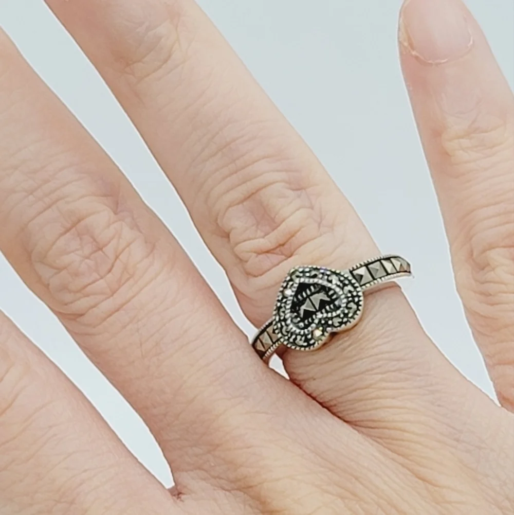 Sterling Silver heart ring 4.75